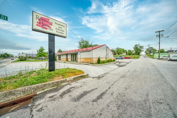 103 N Willow Ave, Cookeville, TN 38501